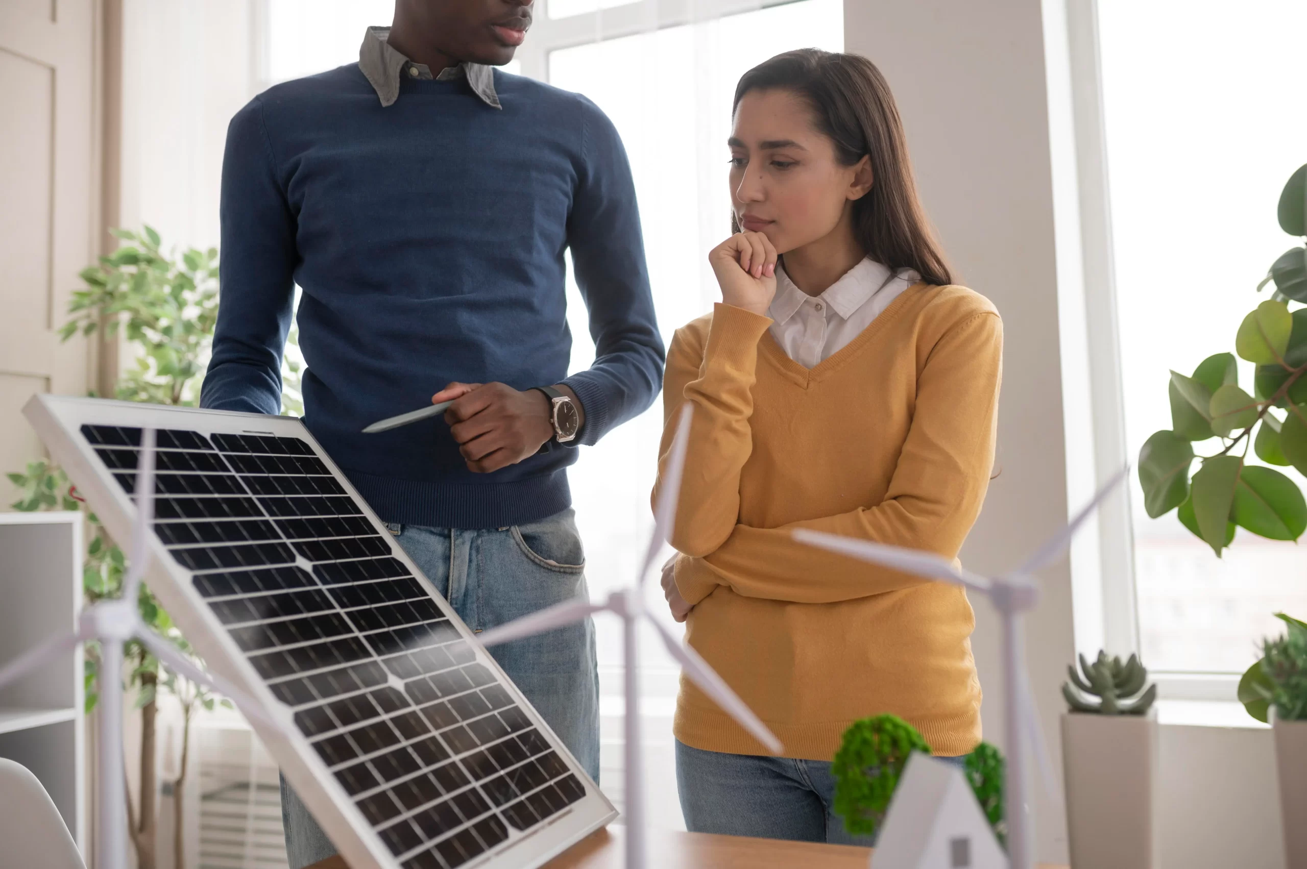 Solar Energy Pros and Cons: What to Expect Solar Energy Pros and Cons: What to Expect